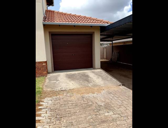 3 BEDROOM HOUSE FOR SALE IN KYA SANDS